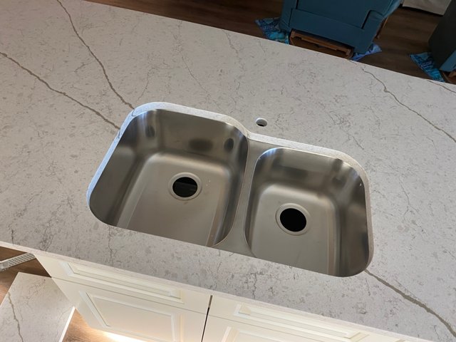 Undermount double sink cutout detail